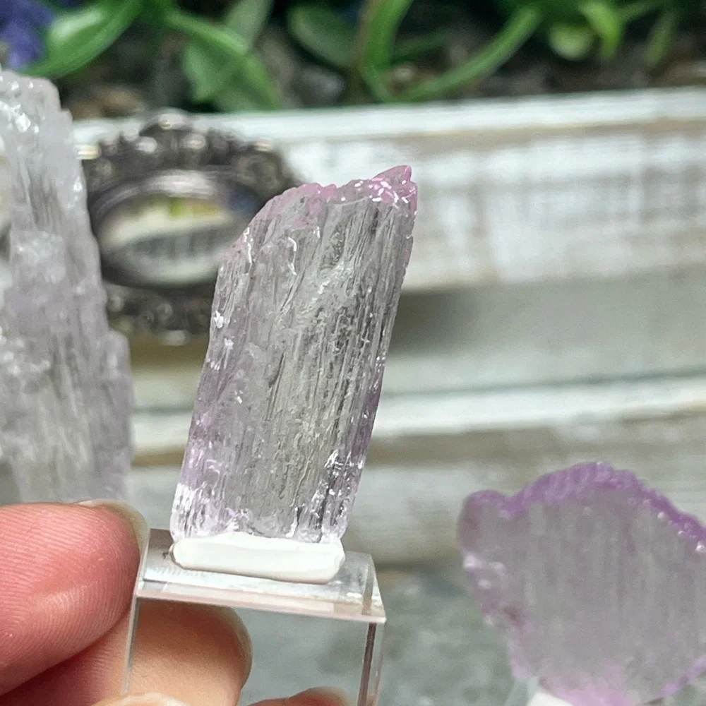 Kunzite - Picture 4 of 10